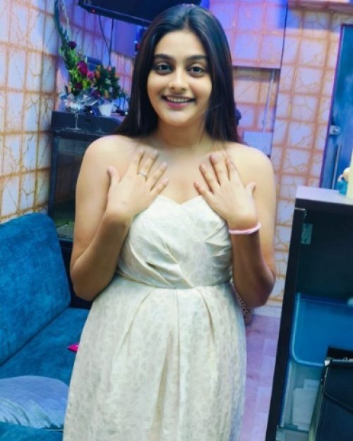 Best Call Girls in Ahmedabad: The Intellectual Charm