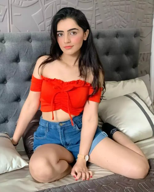 Top Call Girls in Aurangabad: The Modern Muse